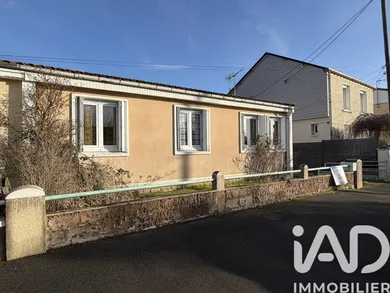 Maison à Thouars (79100)