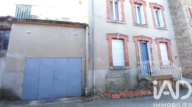 Maison de village à Saint-Sauveur-en-Rue (42220)