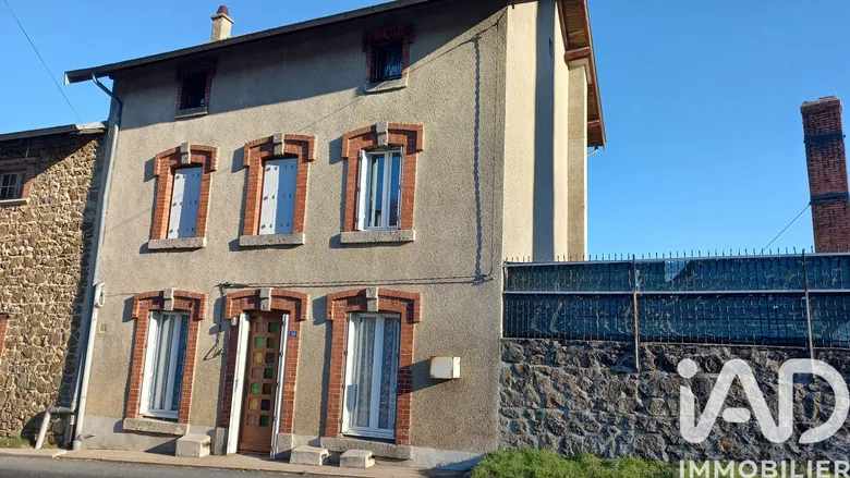 Maison 5 pièces 126 m² · à Saint-Sauveur-en-Rue · 126 m² · 70 000 €