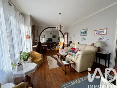 House in Civray (86400)