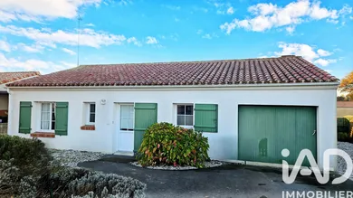 Pavillon à LA CHAIZE LE VICOMTE (85310)