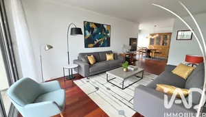 Apartment in Saint-Cyr-l'École (78210)