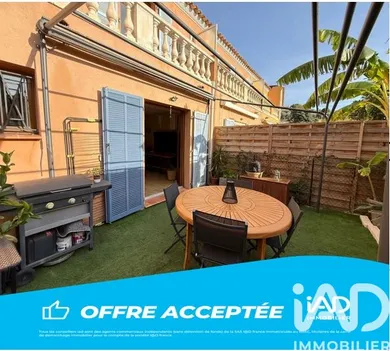 Maison à Saint-Laurent-du-Var (06700)