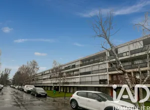 Apartment in Stains (93240)