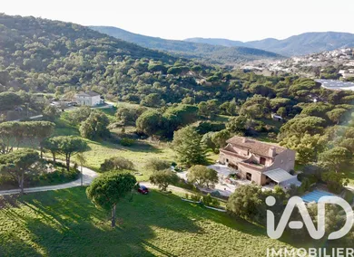 Domaine à Sainte-Maxime (83120)