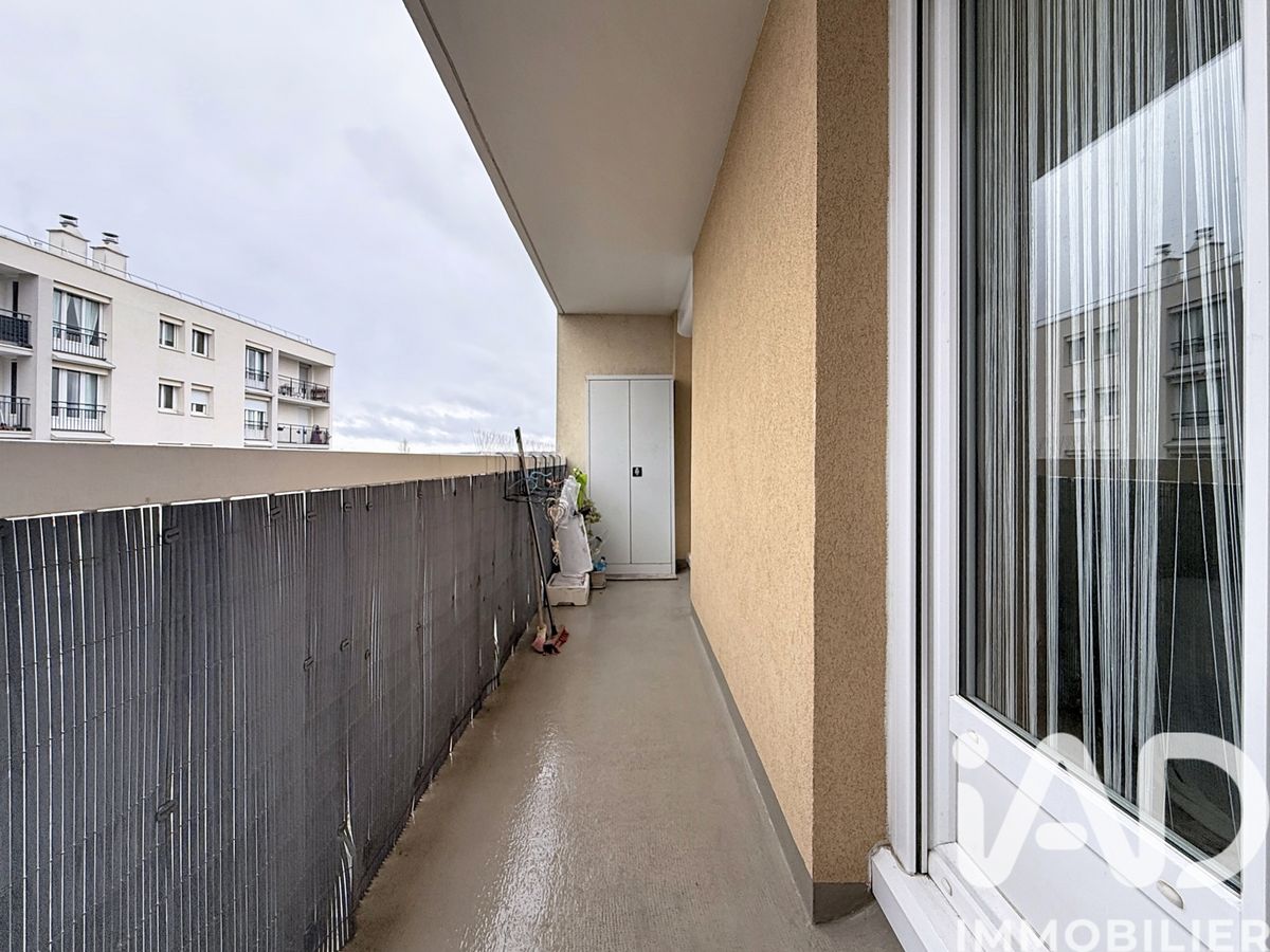 Appartement 4 pièces de 82 m² à Chilly-Mazarin (91380)