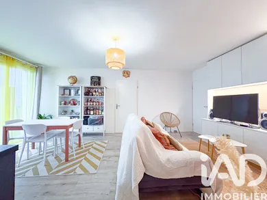 Apartment in Rosny-sous-Bois (93110)