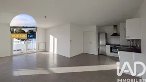 Apartment in Bordeaux (33300)