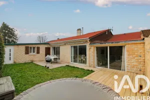 House in Brie-Comte-Robert (77170)