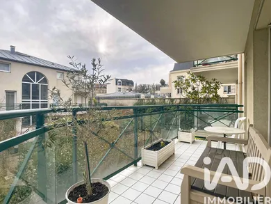 Apartment in La Garenne-Colombes (92250)