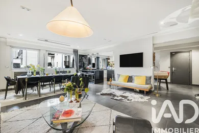 Duplex in Levallois-Perret (92300)