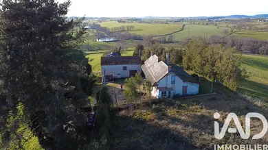 Maison de campagne à Le Donjon (03130)