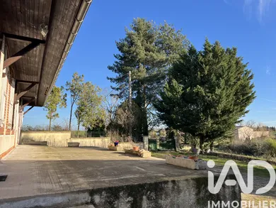 Park home in Le Donjon (03130) — 5/22