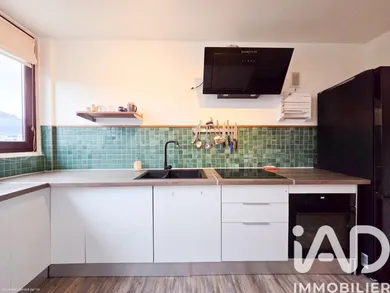 Apartment in Grenoble (38100)