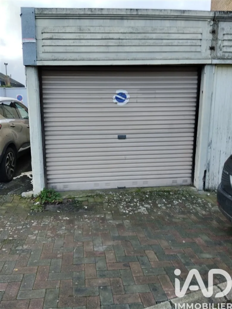 Parking 16 m² · à Caudry · 16 m² · 13 000 €