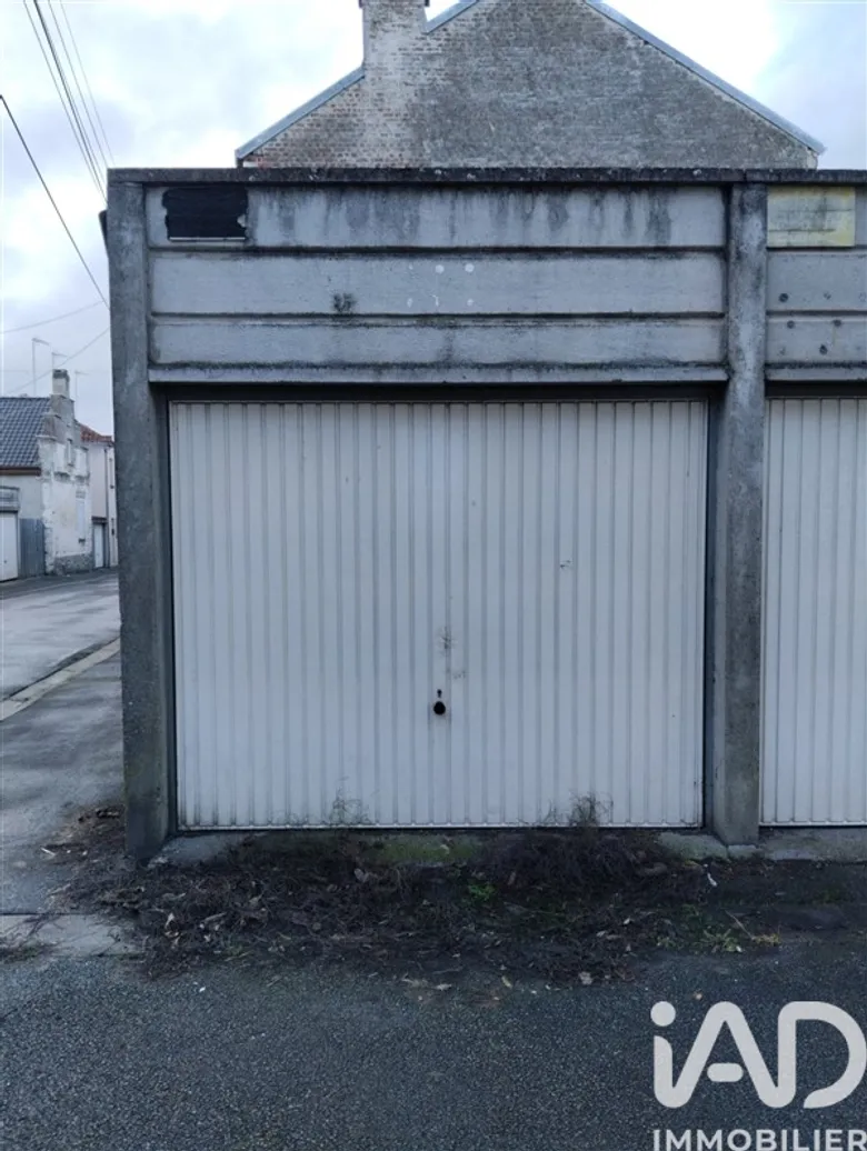 Parking 16 m² · à Caudry · 16 m² · 13 000 €