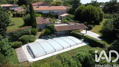 Maison de campagne à Joussé (86350)