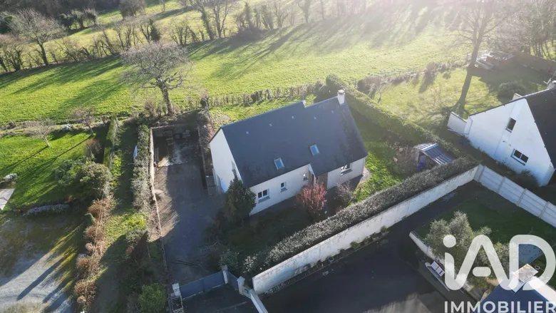 Maison 9 pièces 150 m² · à Bréhal · 150 m² · 367 900 €