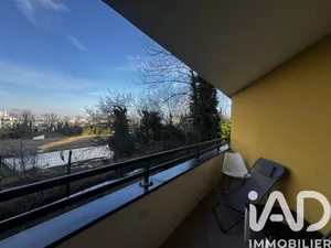 Apartment in Villejuif (94800)