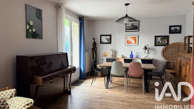 Maison à Combs-la-Ville (77380)