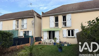 Maison à Combs-la-Ville (77380)