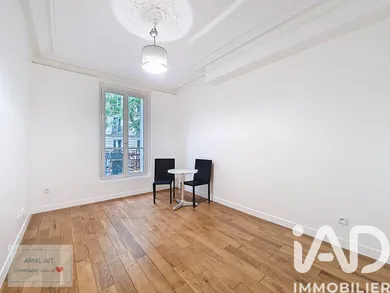 Apartment in Paris (75020)