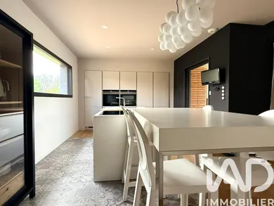 Maison à Pont-Saint-Esprit (30130)