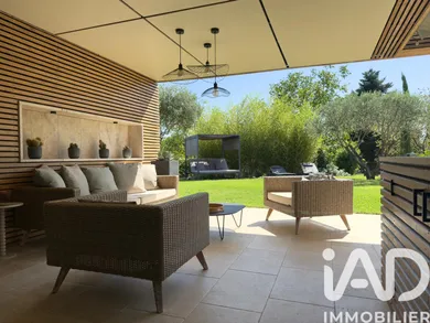 Maison à Pont-Saint-Esprit (30130)