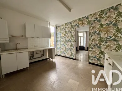 Townhouse in Thouars (79100)