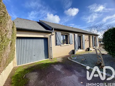 Pavillon à Sainte-Gemmes-le-Robert (53600)