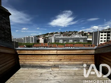 Apartment in Saint-Étienne (42100)