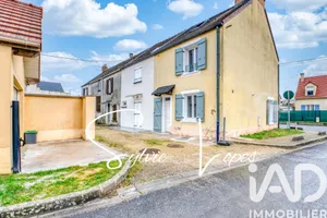 Maison de ville à Jossigny (77600)