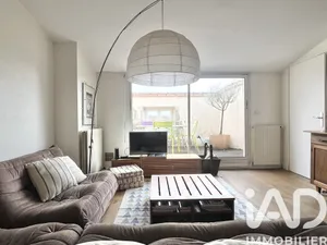 Apartment in La Rochelle (17000)