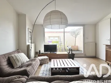 Apartment in La Rochelle (17000)