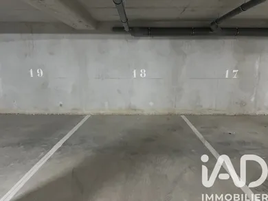 Parking à Bormes-les-Mimosas (83230)
