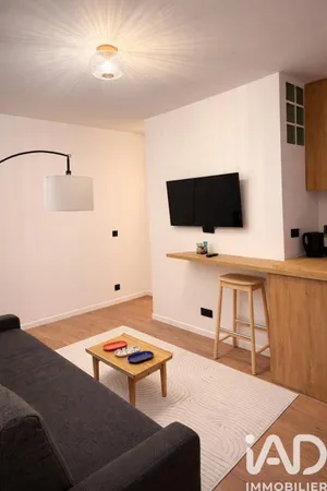Apartment in Paris (75014)