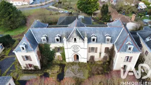 Building in Mirebeau (86110)