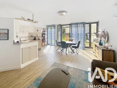 Appartement à Combs-la-Ville (77380)