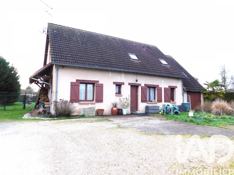 Maison 6 pièces 156 m² · à Salbris · 156 m² · 188 000 €