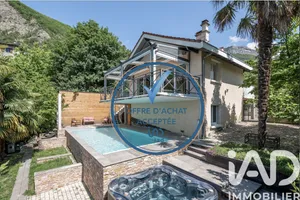 Maison à La Tronche (38700)