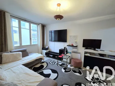 Apartment in Nîmes (30900)