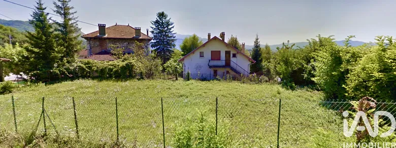 Terrain 90 m² · à Coublevie · 90 m² · 136 000 €