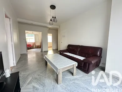 Apartment in Toulon (83000)