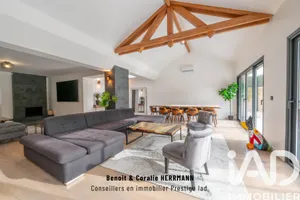 Maison d'architecte à Montfort-l'Amaury (78490)