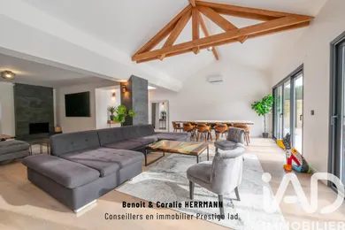 Maison d'architecte à Montfort-l'Amaury (78490)