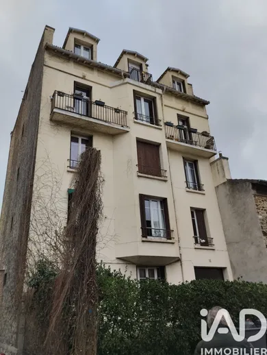 Immeuble à Épinay-sur-Seine (93800)