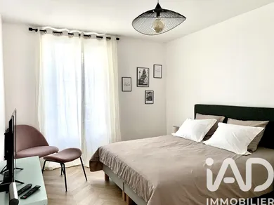 Apartment in Saint-Ouen-sur-Seine (93400)