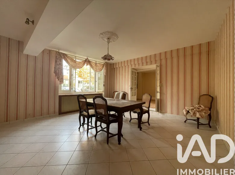 Maison 6 pièces 170 m² · à Ancy-le-Franc · 170 m² · 115 000 €