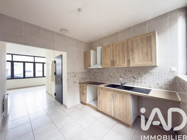 Appartement 3 pièces 75 m² · à Elbeuf · 75 m² · 94 000 €