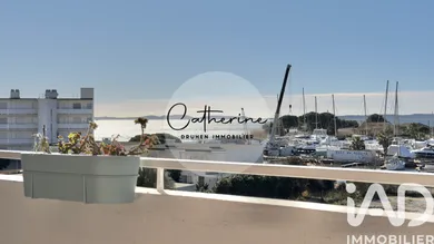 Apartment in Hyères (83400)